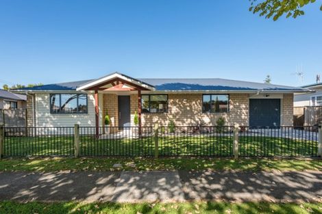 Photo of property in 160 Cambridge Street, Levin, 5510