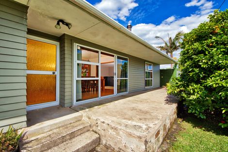Photo of property in 145 Tirimoana Road, Te Atatu South, Auckland, 0602