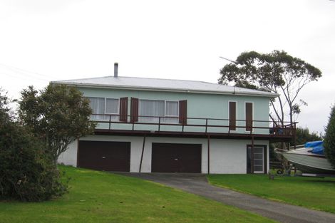 Photo of property in 10 Sea View Road, Leigh, 0985