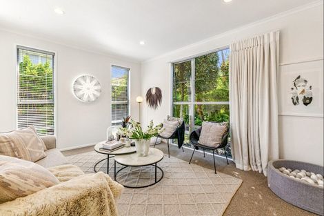 Photo of property in 11a Church Street, Northcote Point, Auckland, 0627