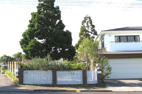 Photo of property in 103a Golf Road, New Lynn, Auckland, 0600