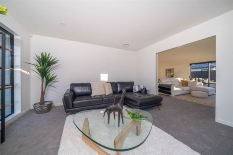 Photo of property in 84 Riverstone Drive, Riverstone Terraces, Upper Hutt, 5018