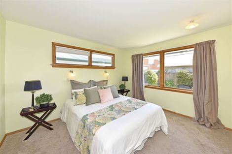 Photo of property in 2/11 Mcfaddens Road, St Albans, Christchurch, 8052