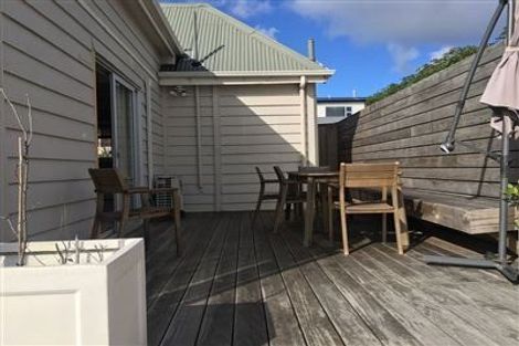 Photo of property in 25 Blockhouse Bay Road, Avondale, Auckland, 1026