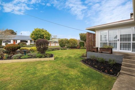 Photo of property in 32 Macmurdo Avenue, Glenview, Hamilton, 3206