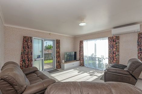 Photo of property in 9 Saxton Street, Levin, 5510