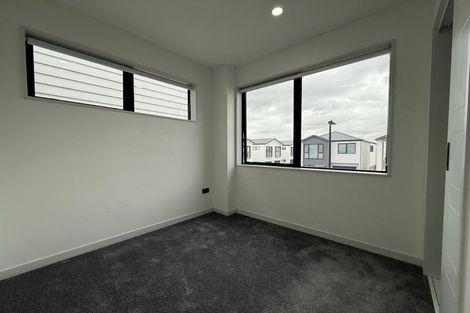 Photo of property in 15 Te Kaapia Road, Papakura, 2110