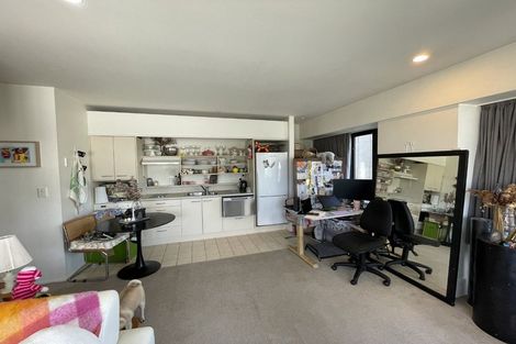 Photo of property in St Peters Apartments, 9a/192 Willis Street, Te Aro, Wellington, 6011