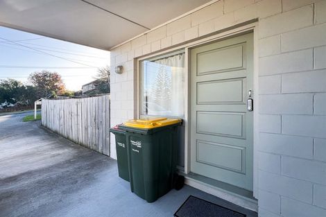 Photo of property in 59 Sunnynook Road, Forrest Hill, Auckland, 0620