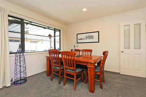 Photo of property in 205 Frimley Oaks, Frimley, Hastings, 4120