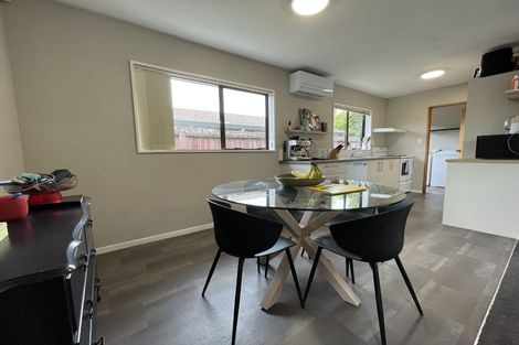 Photo of property in 117a Wainoni Road, Avondale, Christchurch, 8061