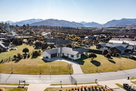 Photo of property in 28 Matheson Crescent, Albert Town, Wanaka, 9305