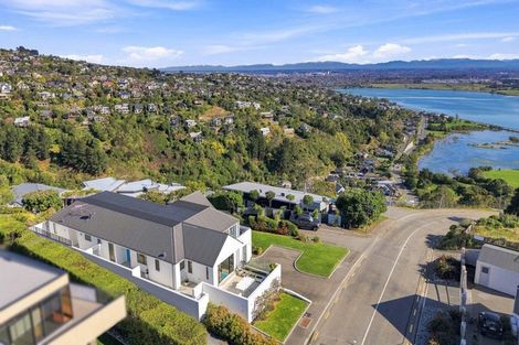 Photo of property in 60 Glenstrae Road, Redcliffs, Christchurch, 8081