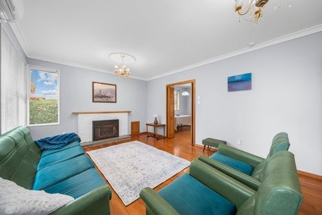 Photo of property in 23 East Street, Greytown, 5712