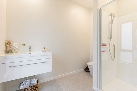 Photo of property in 12b Bluefin Way, West Harbour, Auckland, 0618