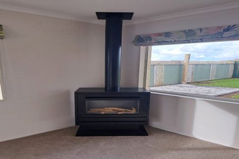 Photo of property in 9 Towai Street, Inglewood, 4330