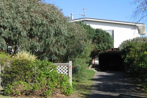 Photo of property in 8 Island View Terrace, Waikanae Beach, Waikanae, 5036