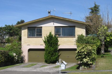 Photo of property in 8 Hinau Street, Pukehangi, Rotorua, 3015