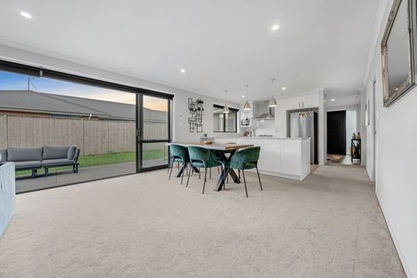 Photo of property in 8 Millbrae Place, Pokeno, 2402