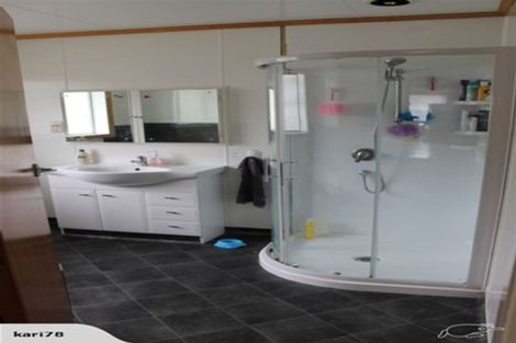 Photo of property in 17 Hadfield Street, Otaki, 5512