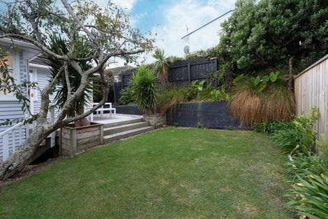 Photo of property in 28 Dimock Street, Titahi Bay, Porirua, 5022