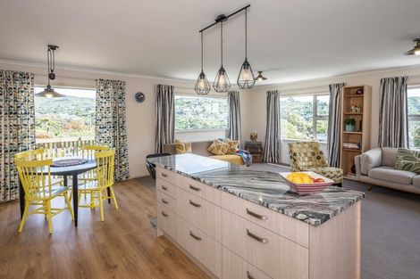 Photo of property in 6 Brydon Way, Paparangi, Wellington, 6037