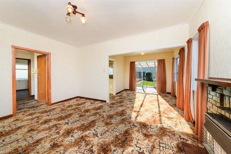 Photo of property in 27 Lower High Street, Marton, 4710