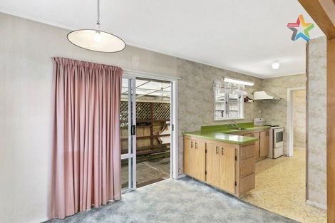 Photo of property in 18 Lowry Crescent, Stokes Valley, Lower Hutt, 5019