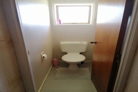 Photo of property in 1 Halberg Street, Glenfield, Auckland, 0629