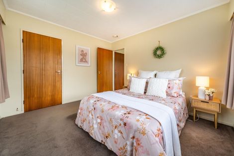 Photo of property in 9b Haylock Grove, Totara Park, Upper Hutt, 5018