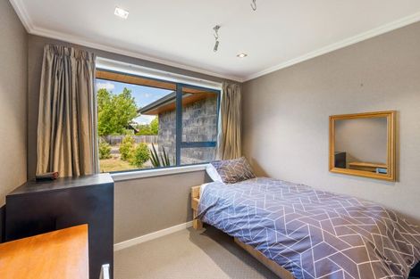 Photo of property in 2 Sherwin Avenue, Albert Town, Wanaka, 9305