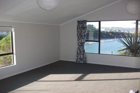 Photo of property in 5 Vella Street, Titahi Bay, Porirua, 5022