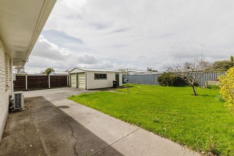Photo of property in 39 John F Kennedy Drive, Milson, Palmerston North, 4414