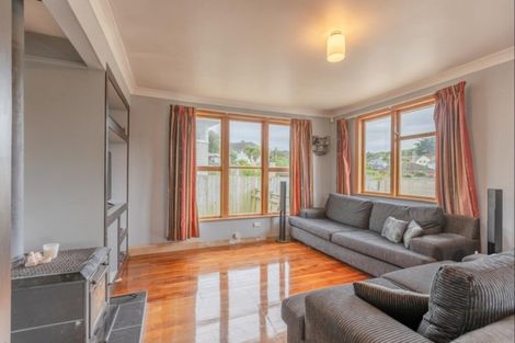 Photo of property in 61 Jillett Street, Titahi Bay, Porirua, 5022