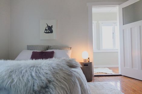 Photo of property in 112 Queen Street, Northcote Point, Auckland, 0627