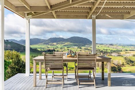 Photo of property in 24 Totara Rise, Maungaturoto, 0588