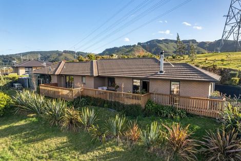 Photo of property in 23 Percy Kinsman Crescent, Riverstone Terraces, Upper Hutt, 5018