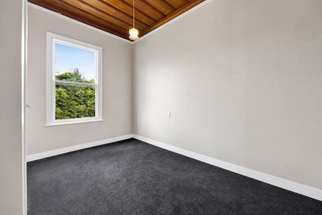 Photo of property in 20 Cambridge Street, Patea, 4520