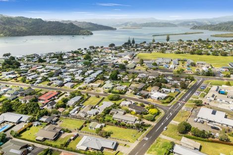 Photo of property in 15 Cook Drive, Whitianga, 3510
