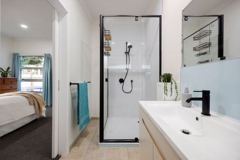 Photo of property in 27a Kenney Crescent, Fairfield, Hamilton, 3214