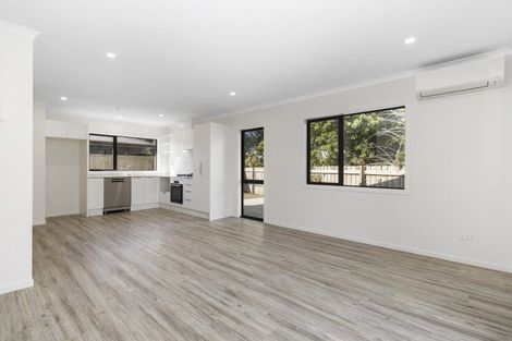 Photo of property in 2/59 Oakfield Crescent, Pukete, Hamilton, 3200