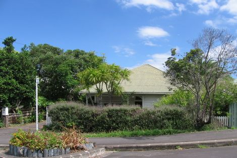 Photo of property in 27 Clarence Street, Devonport, Auckland, 0624
