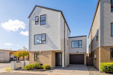 Photo of property in 2 Koropiko Lane, Flat Bush, Auckland, 2019