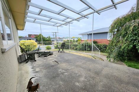 Photo of property in 16 Oxford Street, Holmes Hill, Oamaru, 9401