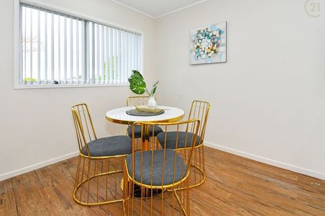 Photo of property in 2 Bundena Place, Clendon Park, Auckland, 2103