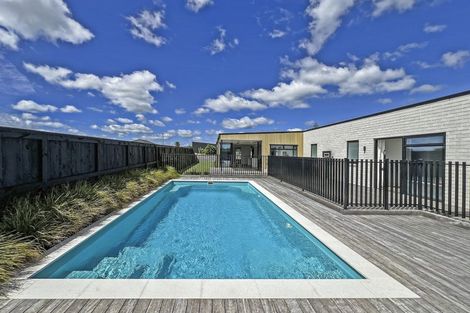 Photo of property in 36 Breton Drive, Waipu, 0510