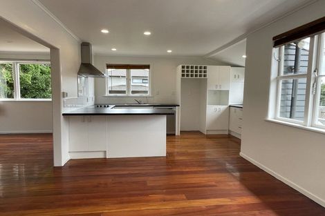 Photo of property in 38 Waipani Road, Te Atatu Peninsula, Auckland, 0610