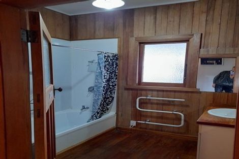 Photo of property in 42 Knowles Street, Terrace End, Palmerston North, 4410