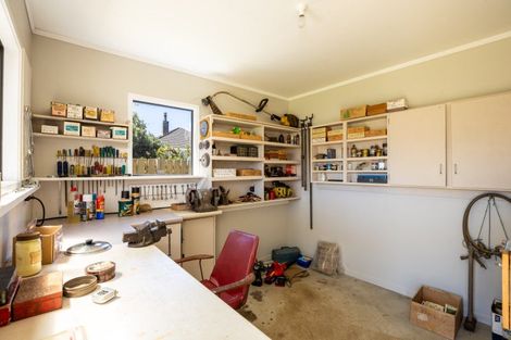 Photo of property in 59 Lismore Street, Merrilands, New Plymouth, 4312