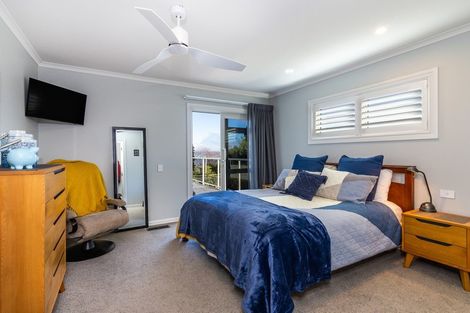 Photo of property in 10 Crowther Terrace, Waipahihi, Taupo, 3330